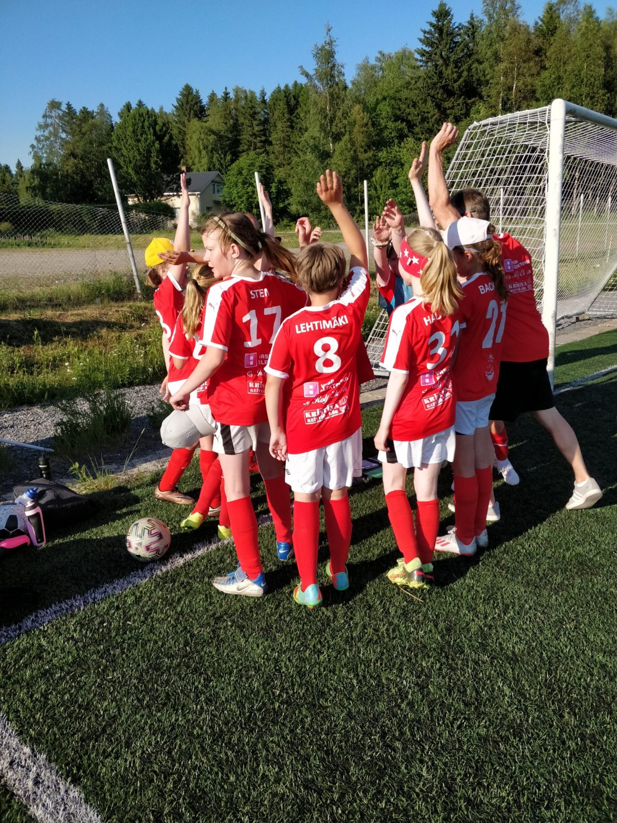 Read more about the article T11 pelaavat ensimmäiset Juniorcupen ottelunsa